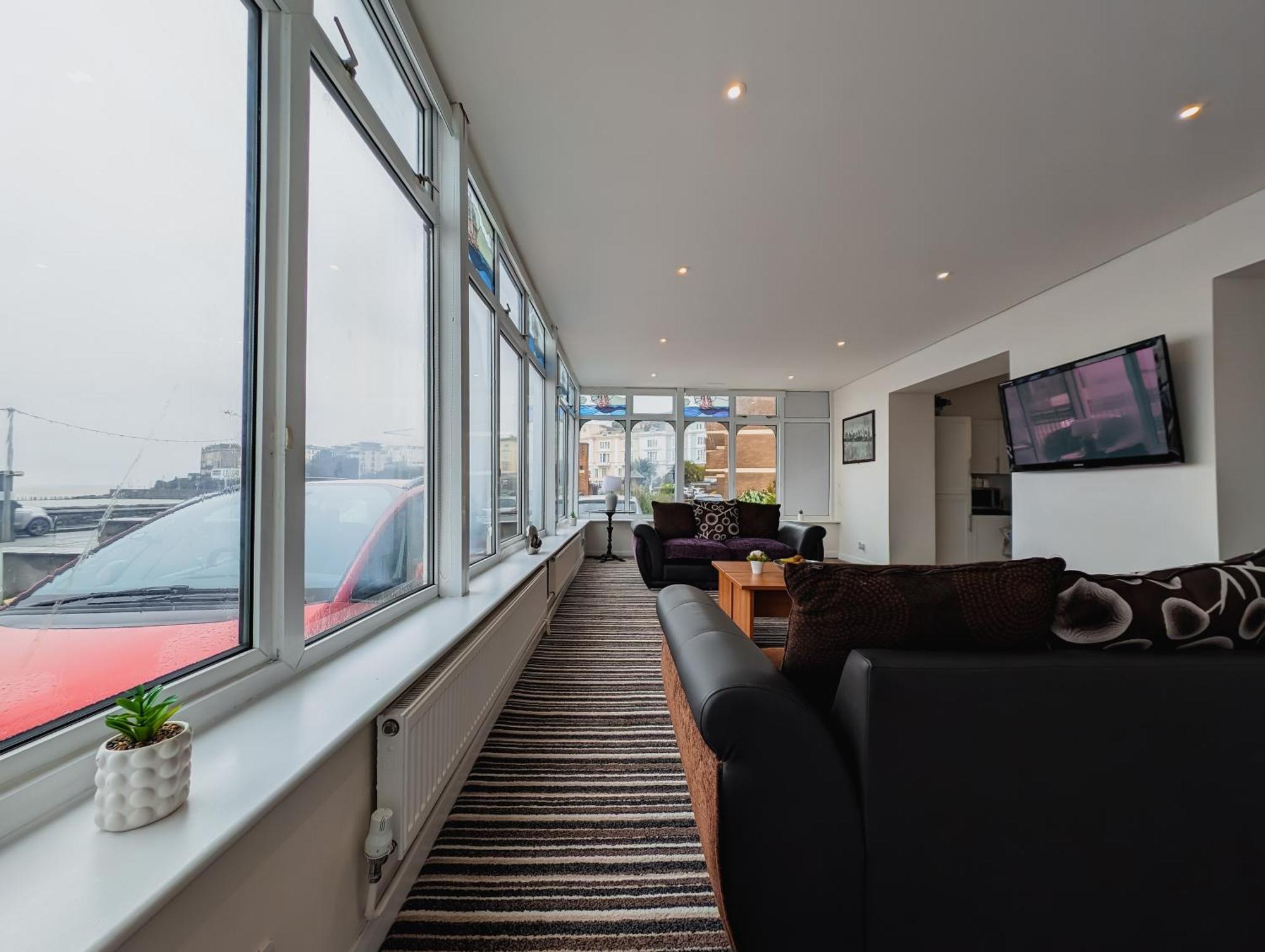 Bay & Harbour Holiday Apartments & Rooms Only Weston-super-Mare Eksteriør bilde